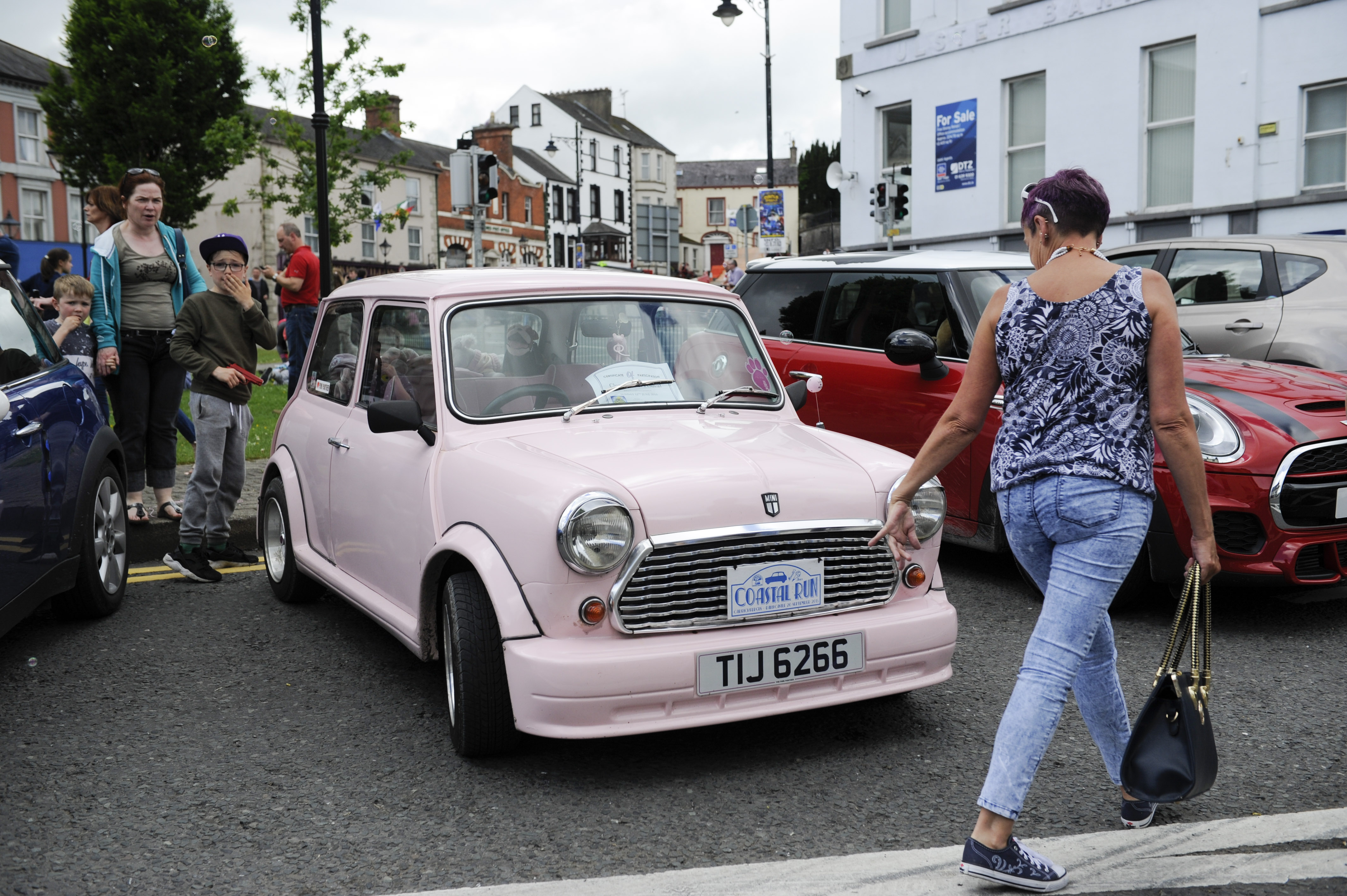 A pink mini drawing glances at the Clones Canal Festival. Â©Rory Geary/The Northern Standard